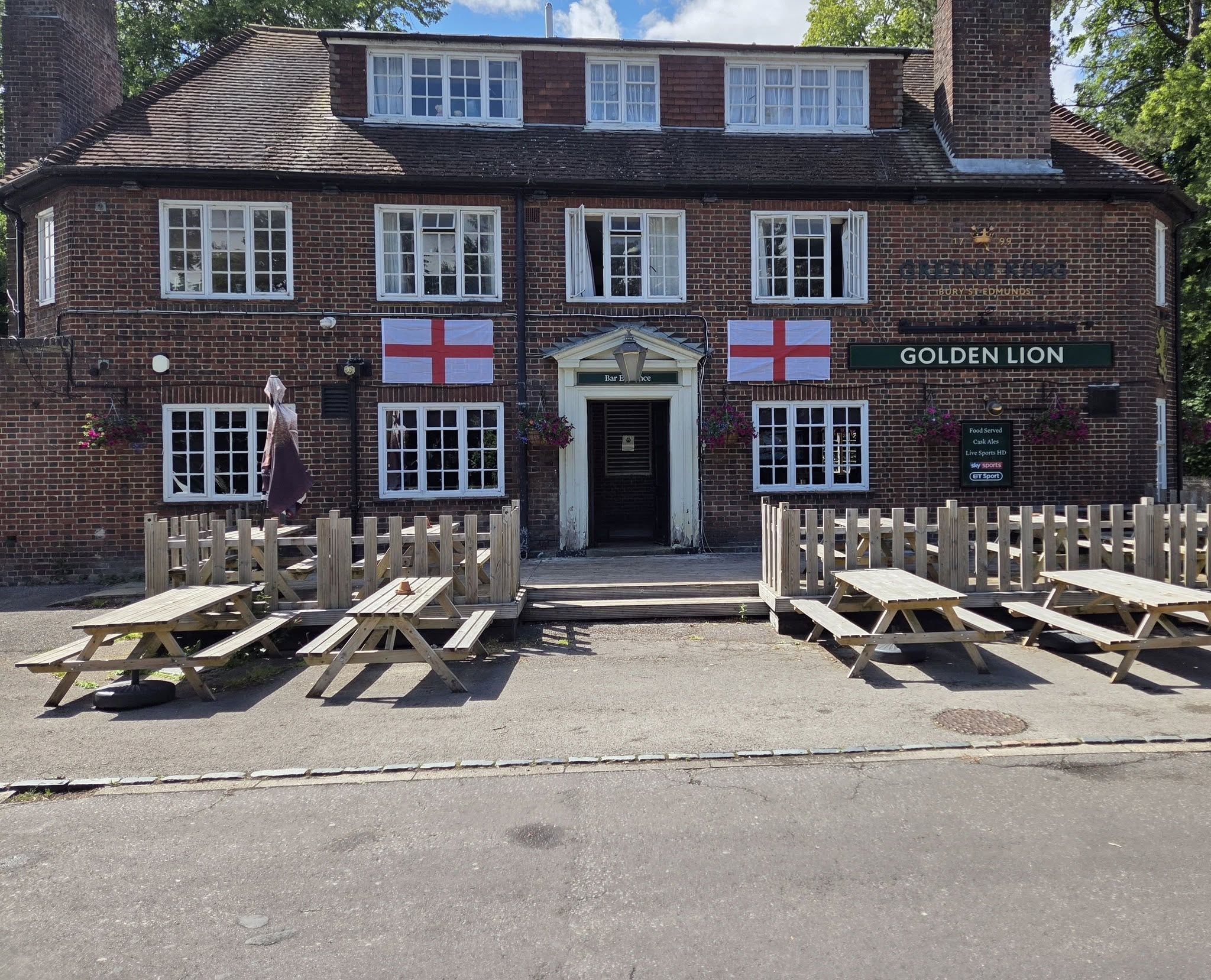 The Golden Lion pub exterior